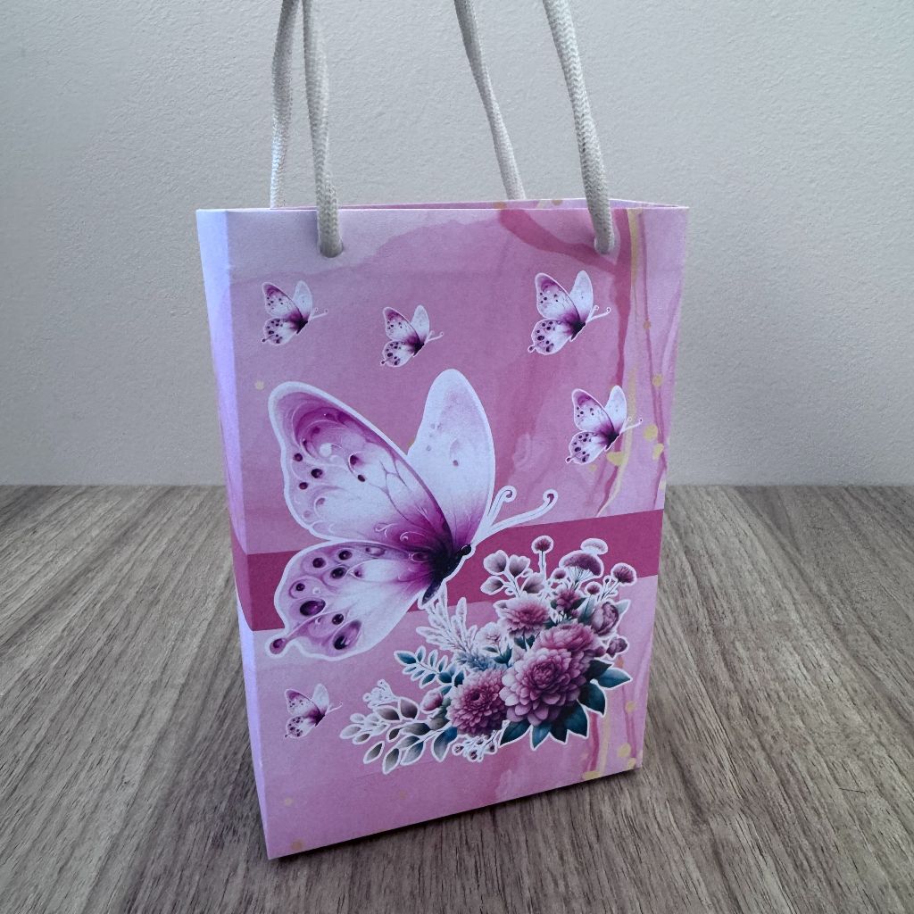 Sacolinha surpresa Borboleta rosa TAMANHO P - sacola lembrancinha borboletas rosas
