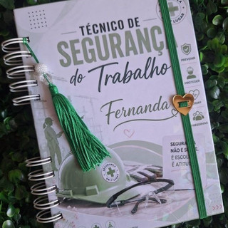 Caderno A5 com folhas pautadas frente e verso personalizado tema escolhido pelo cliente. Caderno pautado profissões.