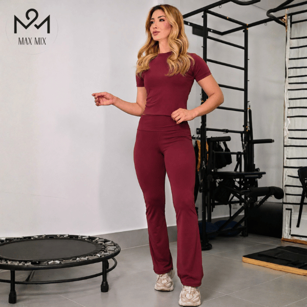 Conjunto Feminino Legging Flare Fitness Bailarina Academia Blusa Baby Tee Suplex Zero Transparência Premium