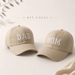 Kit Casal 2 Bonés Dad e Mom Pai Mãe Beisebol Bordado Retrô Unissex Com Regulagem Algodão Macio Estiloso