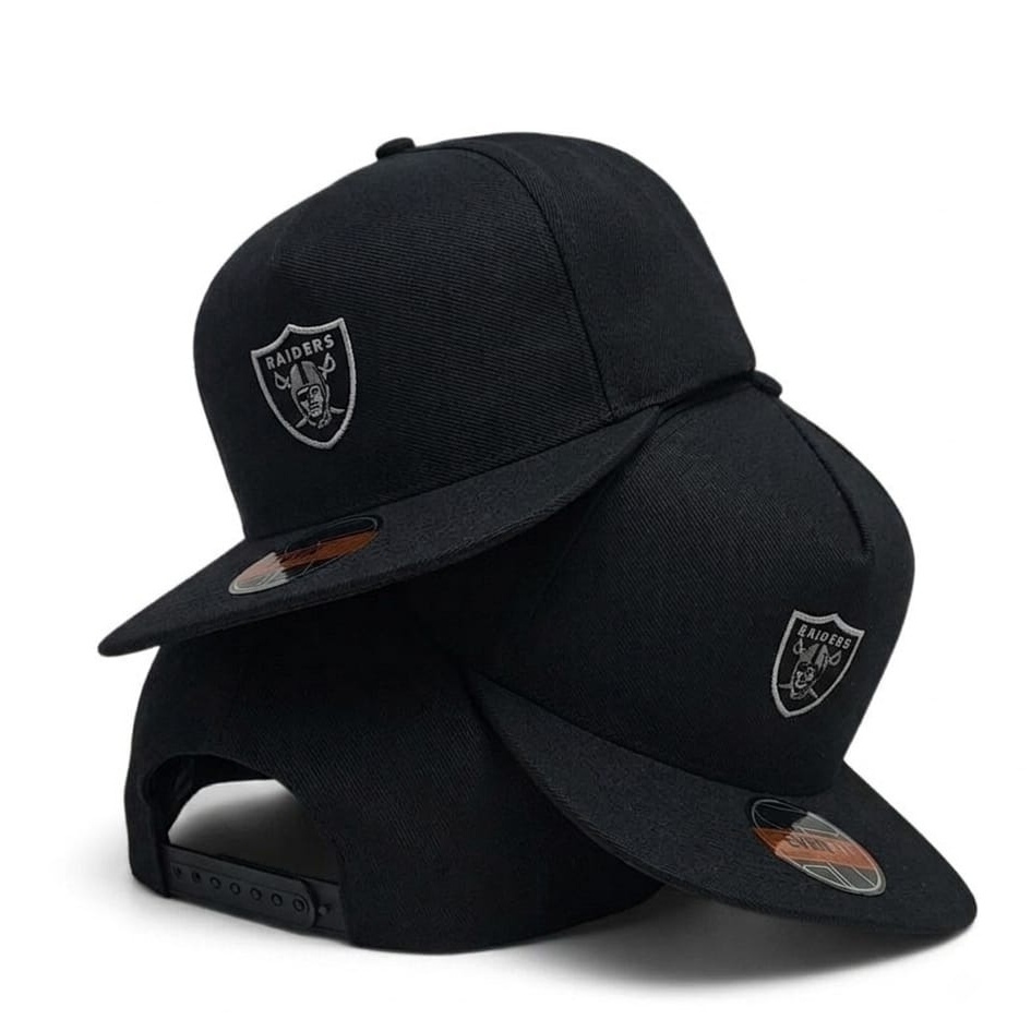Boné Basquete Raiders Snapback Com Aba Semi Curva E Bordado Frontal Em Alto Relevo