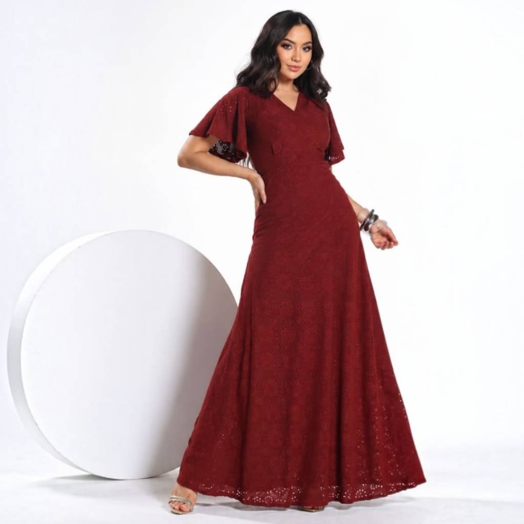 Vestido Longo Feminino em Laise Manga Curta Decote V Elegante Para Eventos