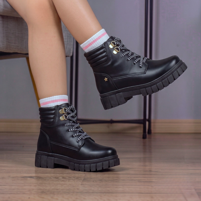 Bota Coturno Menina Fashion Infantil Tratorado Cadarço Bicolor Cano Curto