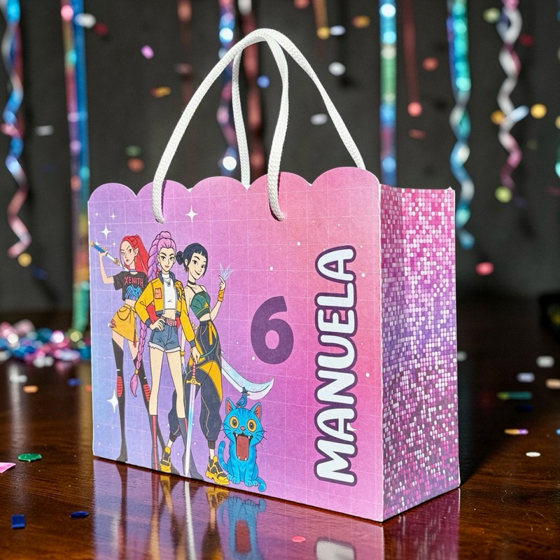 Sacolinha Surpresa Personalizada Guerreiras K-pop (Pegue e Monte) Lembrancinha Festa Infantil Nome e Idade Aniversário