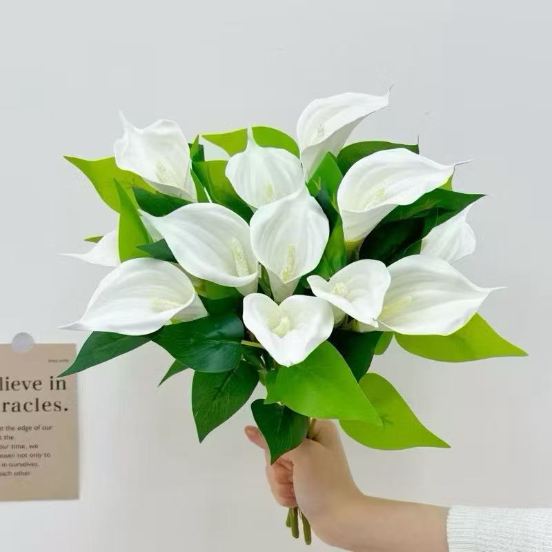 Buquê de Lírio Copo de Leite Artificial 45cm com Folhas – Flor Artificial para Decoração de Mesa em Oferta na Shopee