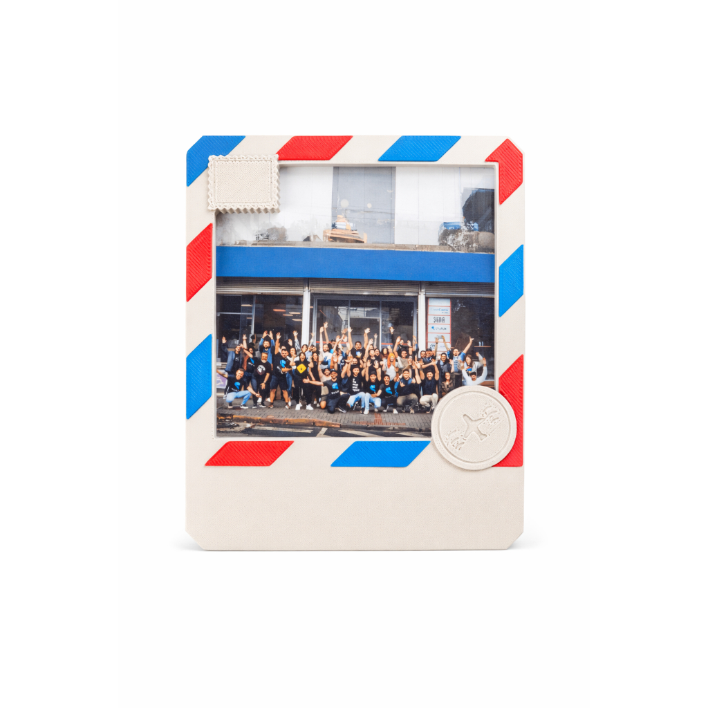 Porta Retrato (Instax Mini/Polaroid) Estilo Envelope Retrô Branco Vermelho Azul – Ímã de Geladeira Decorativo