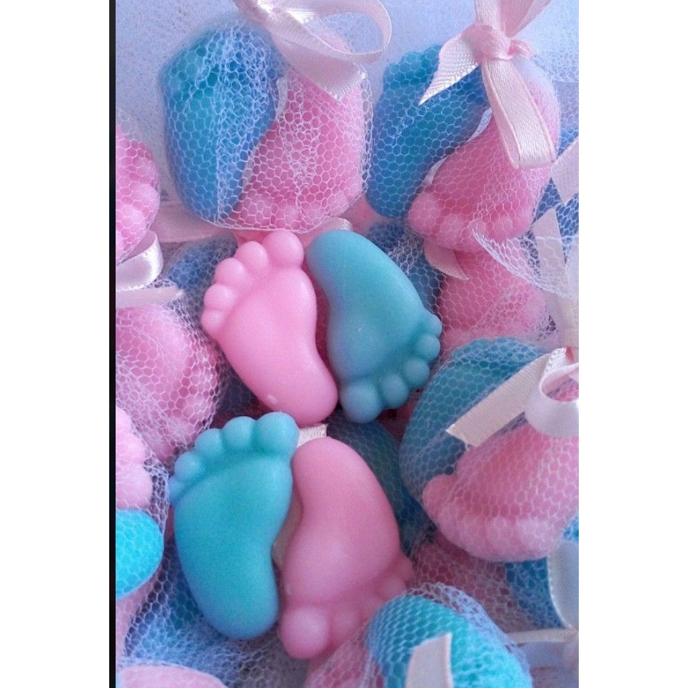 Mini pezinhos sabonetes aromatizados para lembrancinha de chá de bebe ,chá revelação,chá fralda