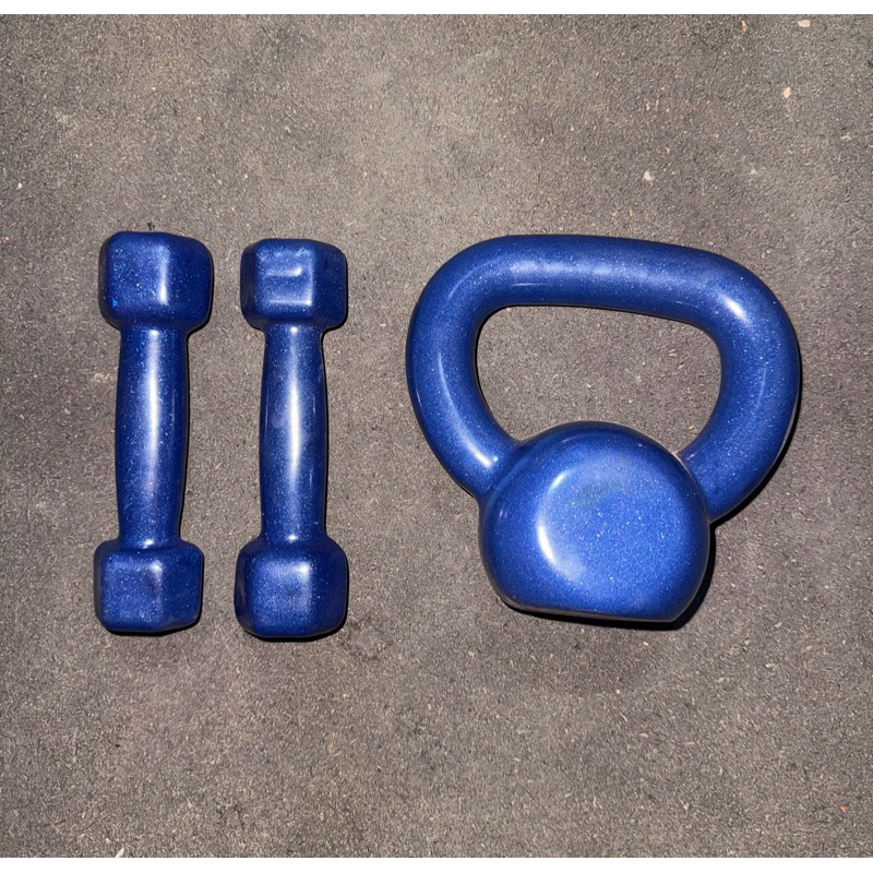 kit de treino par de halteres 1kg + ketlebell 4kg azul emborrachado