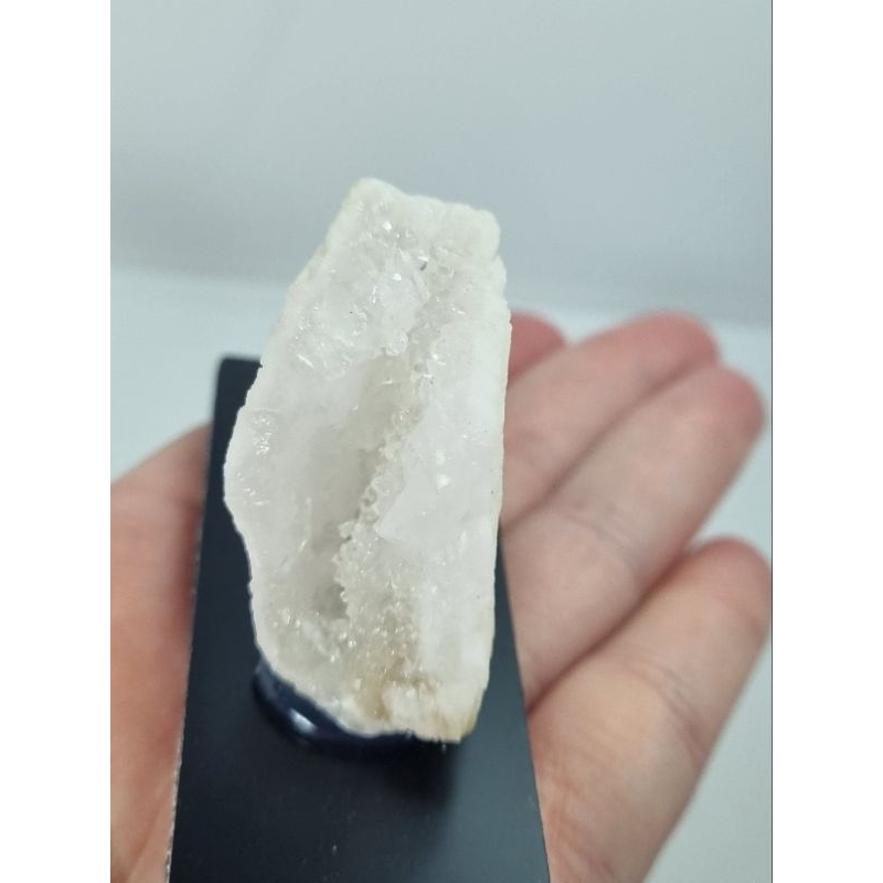 Pedra natural bruta 42g - Geodo Quartzo Cristal (purificação, amplifica energias, proteção e equilíbrio)
