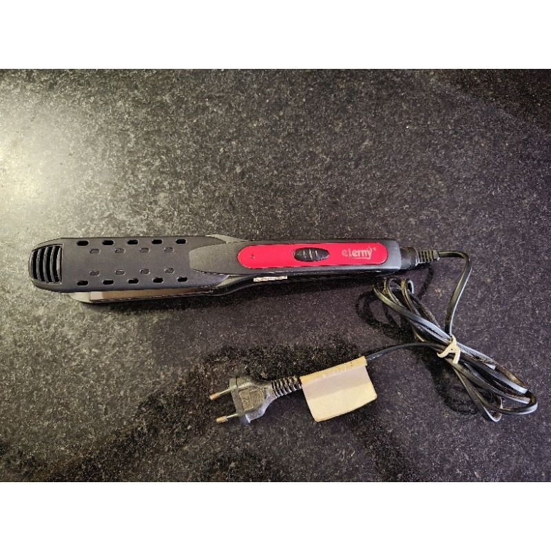 Prancha Alisadora De Cabelo (Chapinha)Da Eterny modelo ET3800/AE