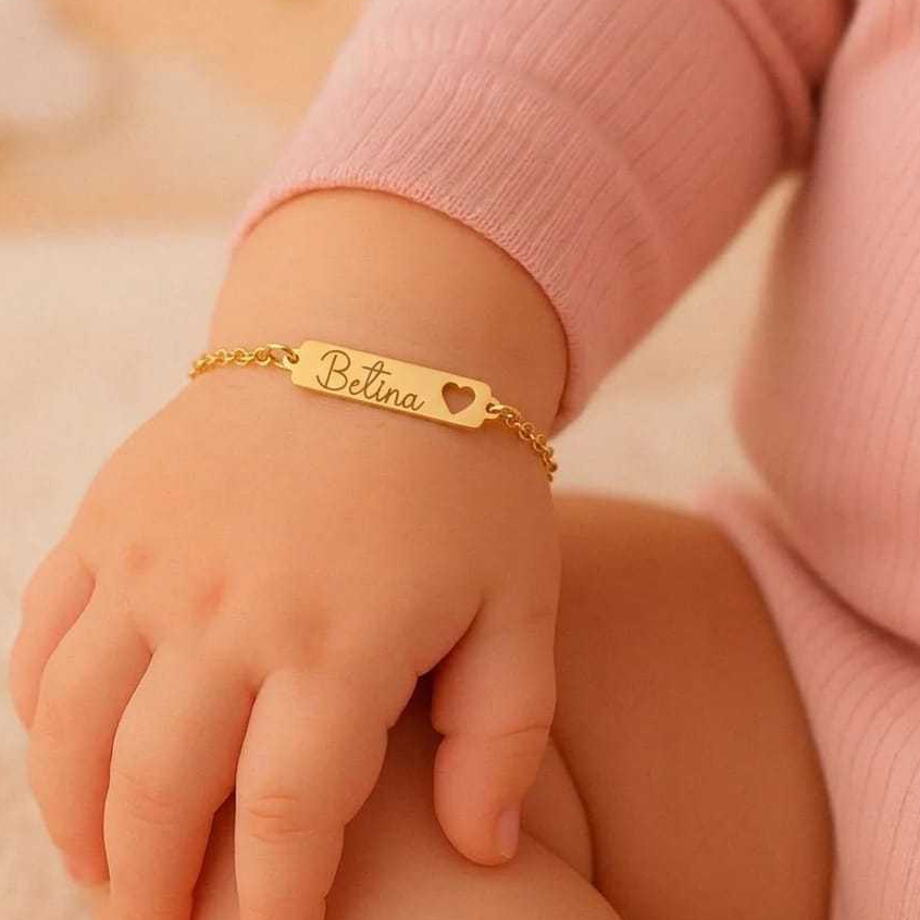 Pulseira Infantil com nome Personalizada Bebê RN Banhada a Ouro 18k Semijóia