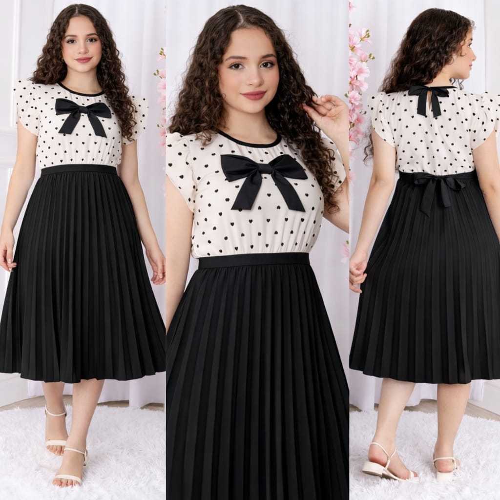 Vestido juvenil em tecido crepinho com elastico e laço na cintura e combinado tamanhos 10 12 14 16