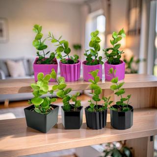 Conjunto com 8 Mini Vasos Decorativos com Plantas Artificiais Realistas em Oferta na Shopee
