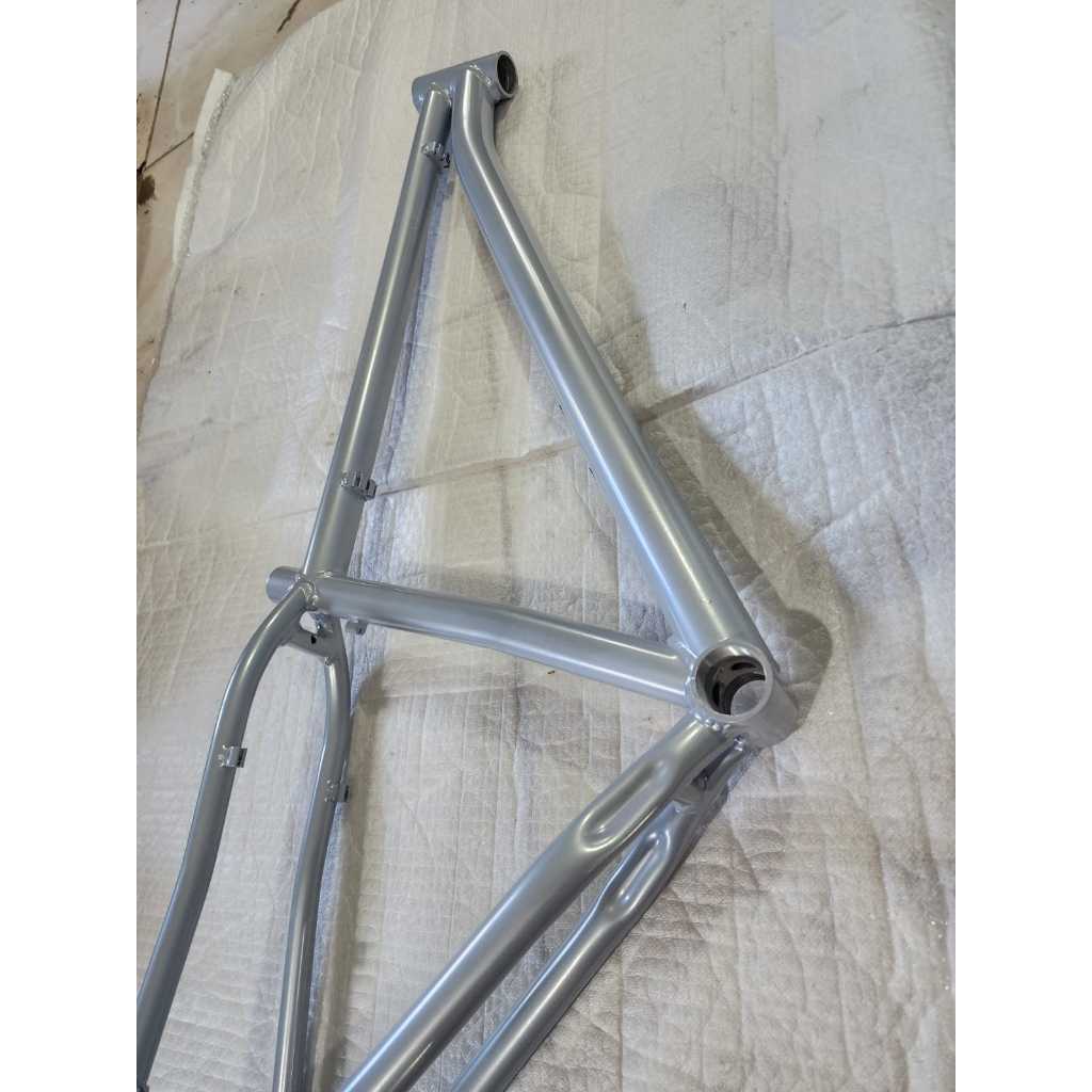 somente quadro caloi explorer sem adesivos 29 eixo de 9mm rosca 34,7mm disc over cinza aluminio sem gancheira