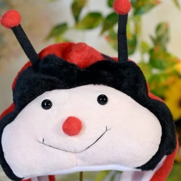 Touca Infantil Pelúcia Bichinhos - Joaninha