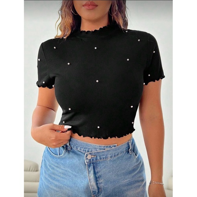 cropped chique com detalhes em pérola Ribana canelada elegante