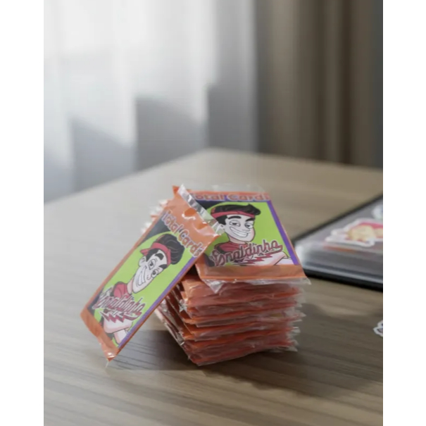 Kit 200 Cards Enaldinho = 50 Pacotes Fechados Bater Bafo Colecionar Trocar Figurinhas Youtuber