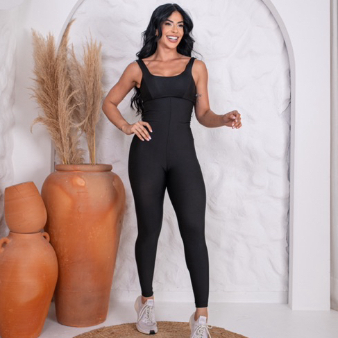 Macacão Fitness Feminino Longo de Calça com Bojo em Com Alças Largas – Alta Compressão, Modelador e Zero Transparência