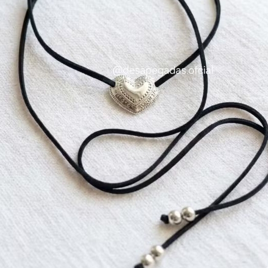 Colar feminino country Choker De Amarrar com Coração country romântico Camurça courinho gravatinha boiadeira Chocker