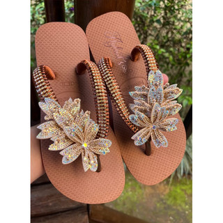 Havaianas original personalizada ,Chinelo personalizado com flor de feltro brilhante .