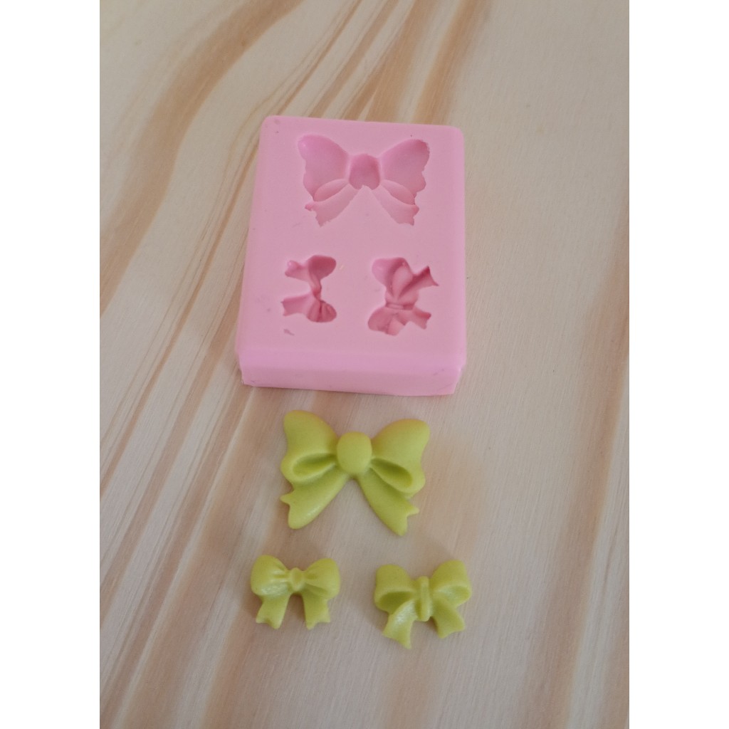 Molde de Silicone 3 Lacinhos Para Confeitaria e Biscuit Cód: 0449 - Lumoldes