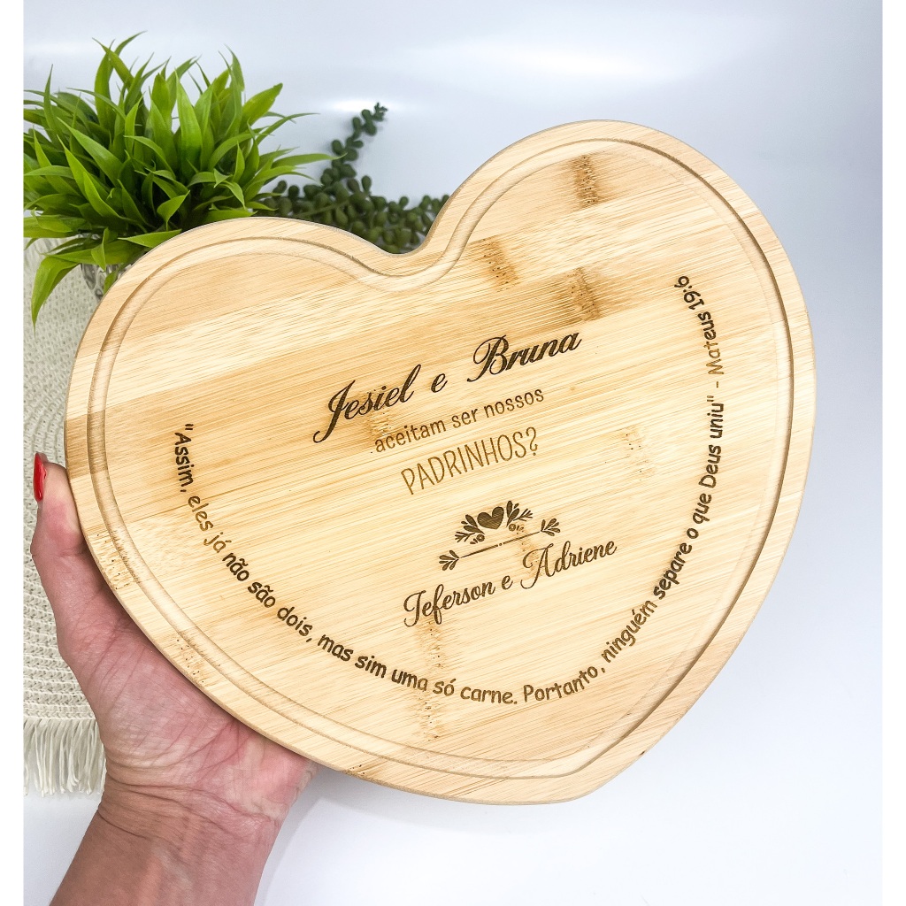 Tábua de Corte em Bambu de Coração