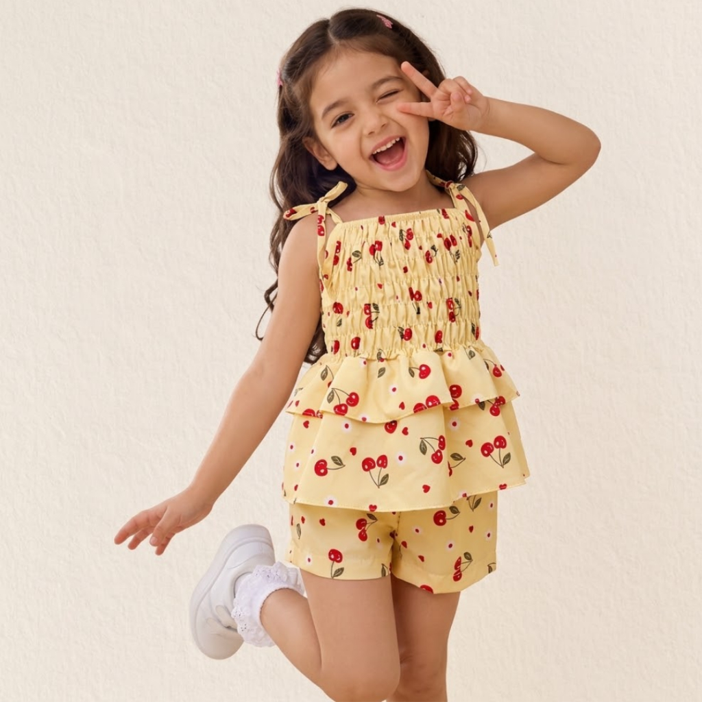 conjunto infantil cereja tendencia verão moda blusinha estampada Conjunto Infantil Regata + Short