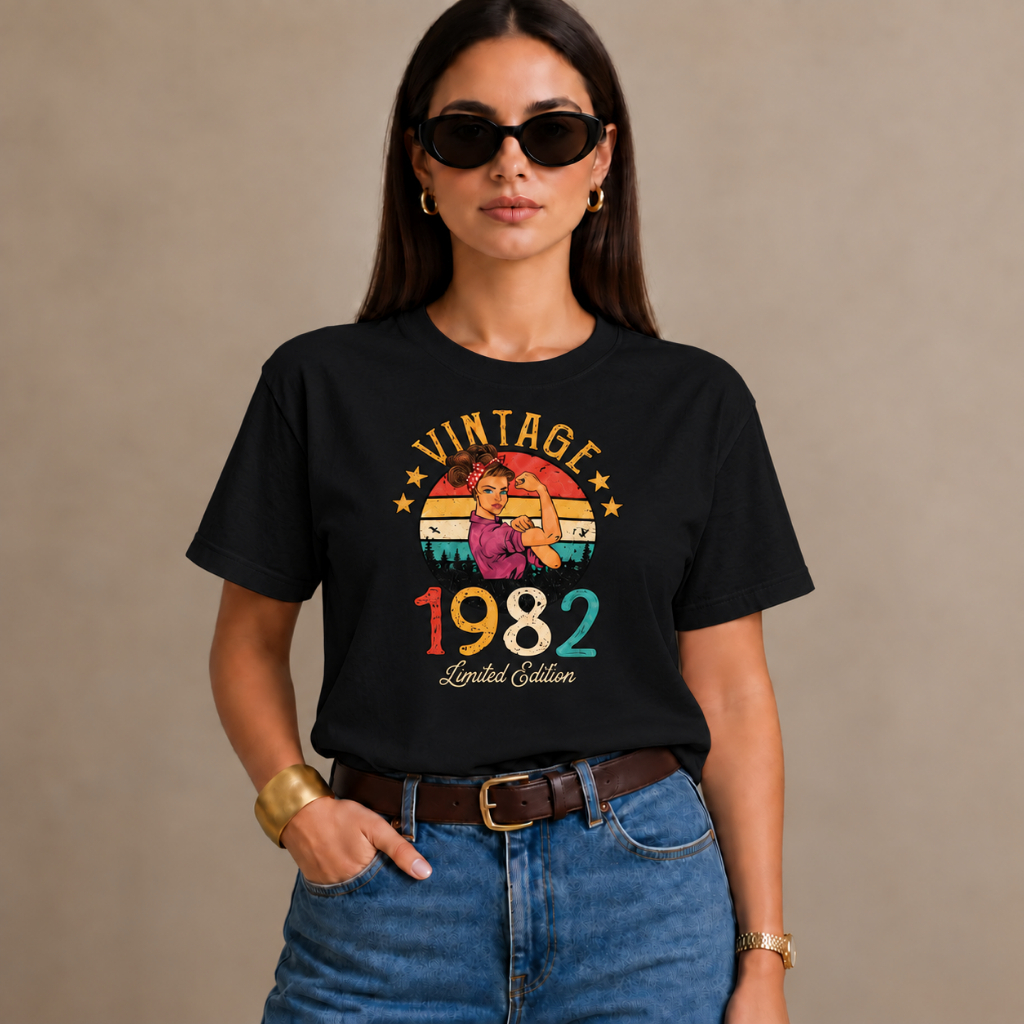 Camiseta Feminina Estampada Vintage 1982 Algodão Premium T-Shirt Feminina Retrô Casual Confortável