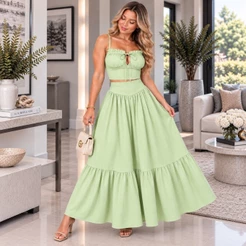 Conjunto Femenino Cropped e Saia Estilo Vestido em Tecido Marrant Tamanho M e G