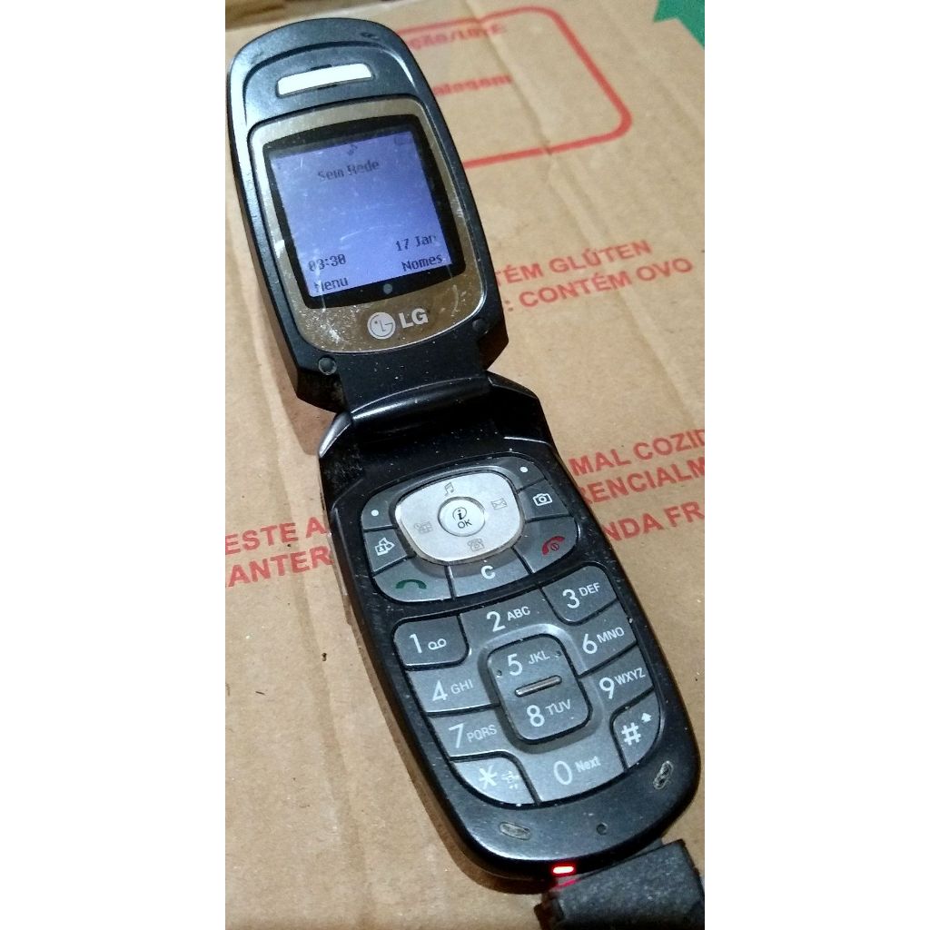 Celular LG MG220 Flip Liga Só No Carregador Raridade
