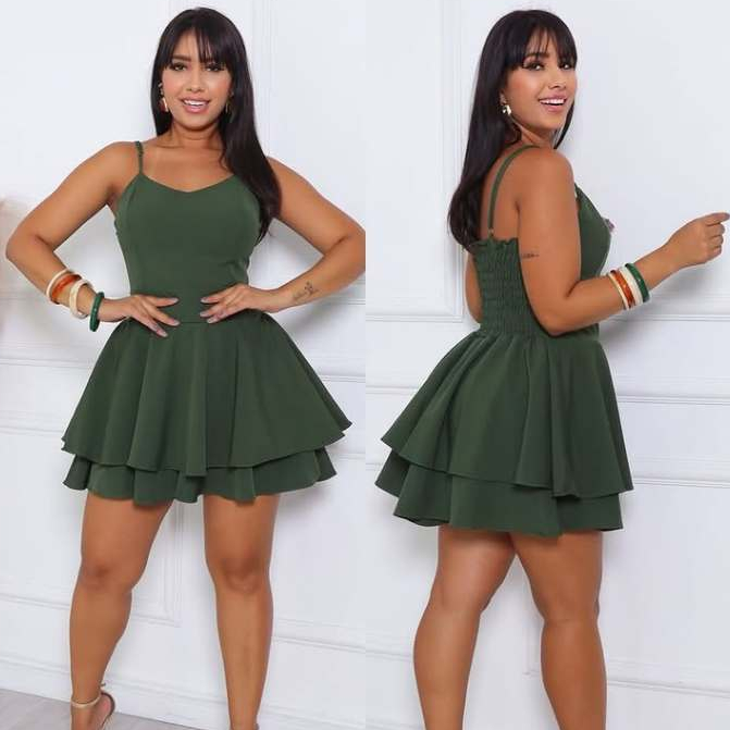 Macaquinho Feminino Rodado Macacão curto Alcinha liso Forrado com Bojo moda verão