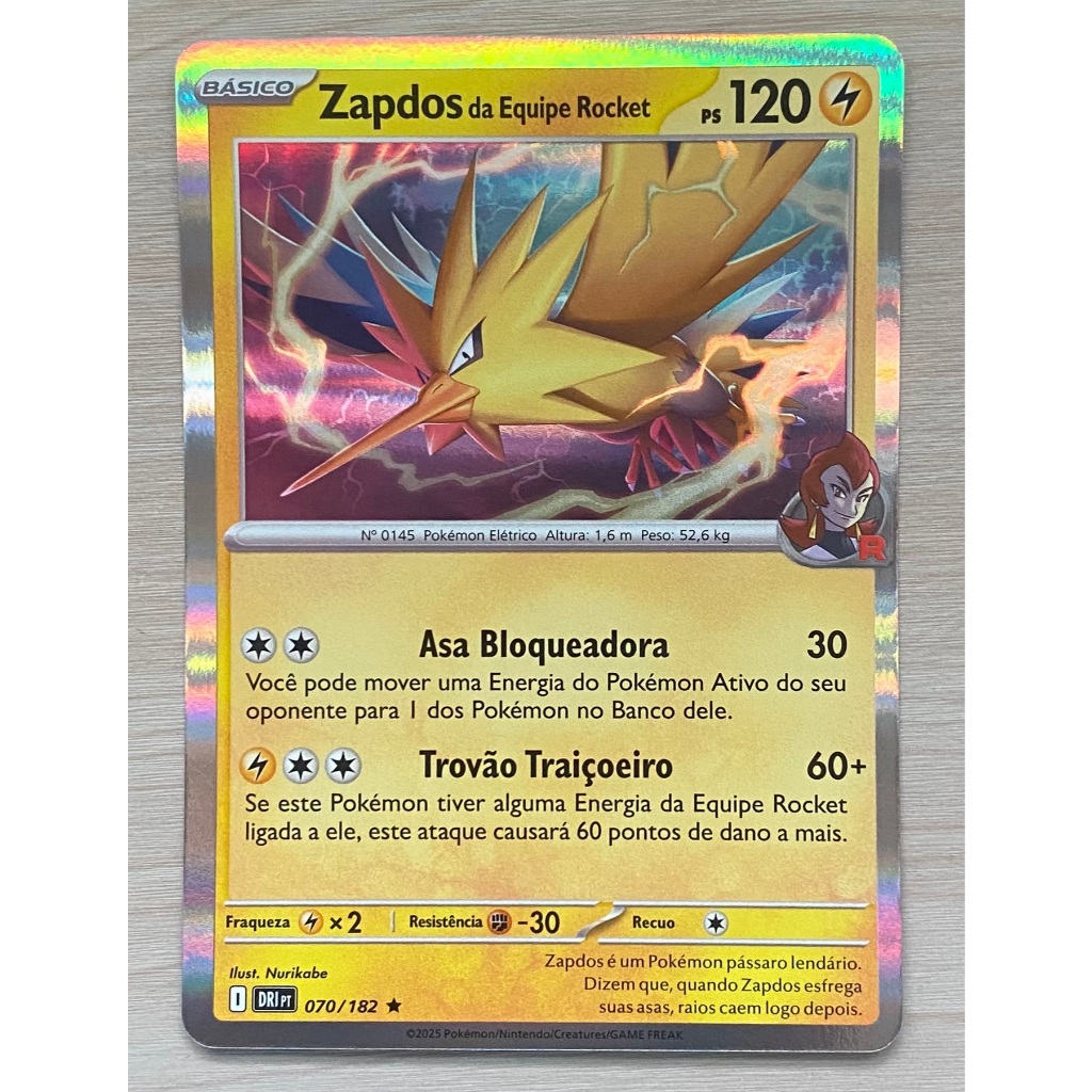 Carta Zapdos da Equipe Rocket Foil 070/182 | Coleção Rivais Predestinados | Pokémon TCG | Pikachu