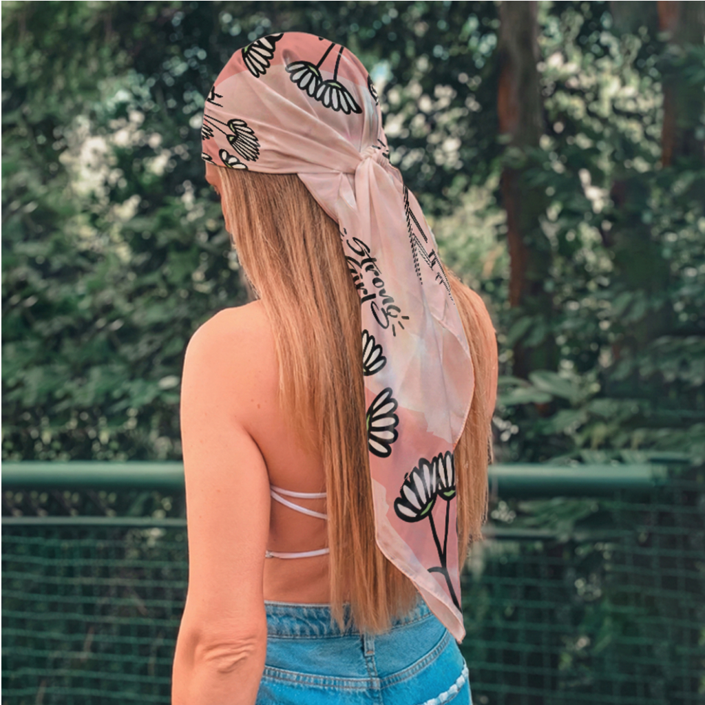 Lenço de Cetim Feminino Floral Minimalista 90x90 cm Multiuso Cropped Saia Touca Durag