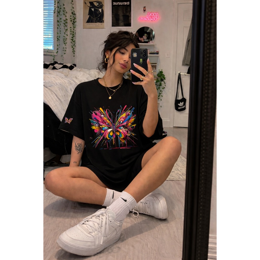 Camiseta Streetwear Oversized Feminina Estampada borboleta Estilo Lançamento Algodão