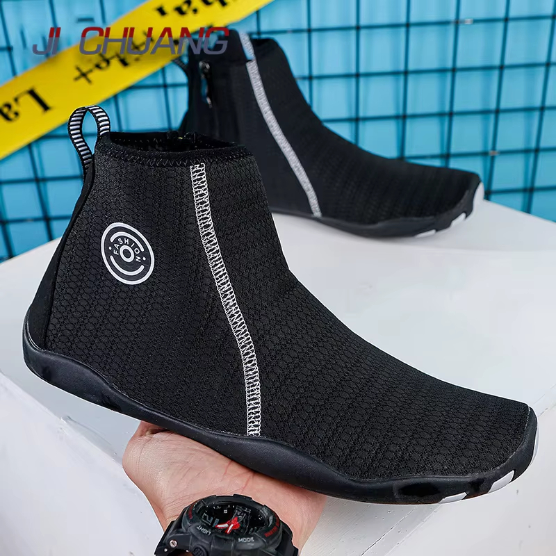 Sapatilha Botinha Meia Bota de Neoprene com Solado Reforçado para Beach Tennis e Esportes na Areia