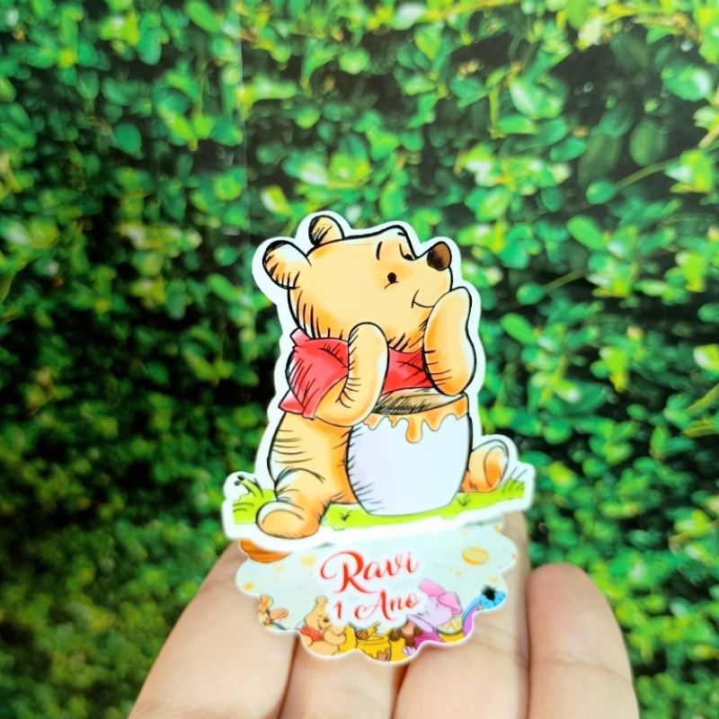 Aplique Ursinho Pooh Personalizado Para Caixinha Acrílica 5x5 ou Latinha Lembrancinha