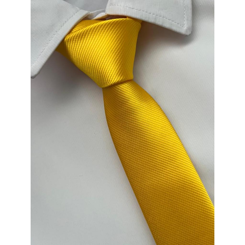 Gravata Slim Amarela Riscada Para Padrinhos e Eventos