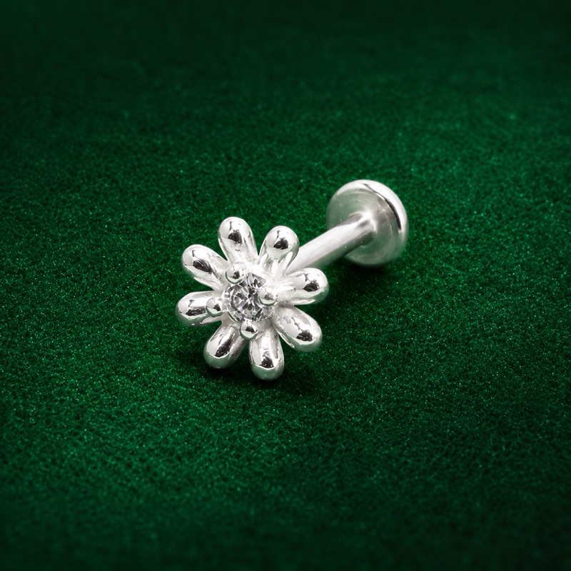 Piercing Flor Ponto de Luz em Prata 925 Delicado e Elegante