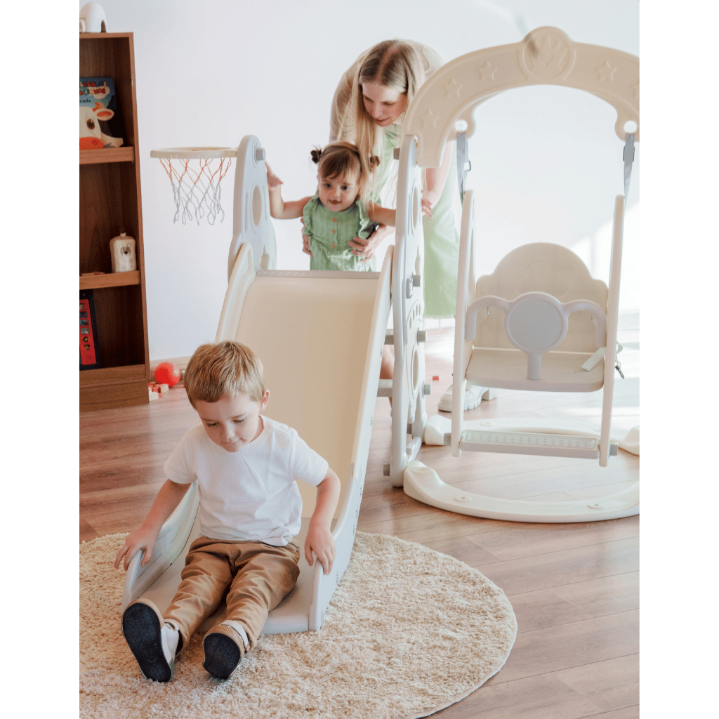 Balanço Infantil Indoor com Escorregador Freso Baby Cinza 2 em 1 Balança e Escorregador para Criança