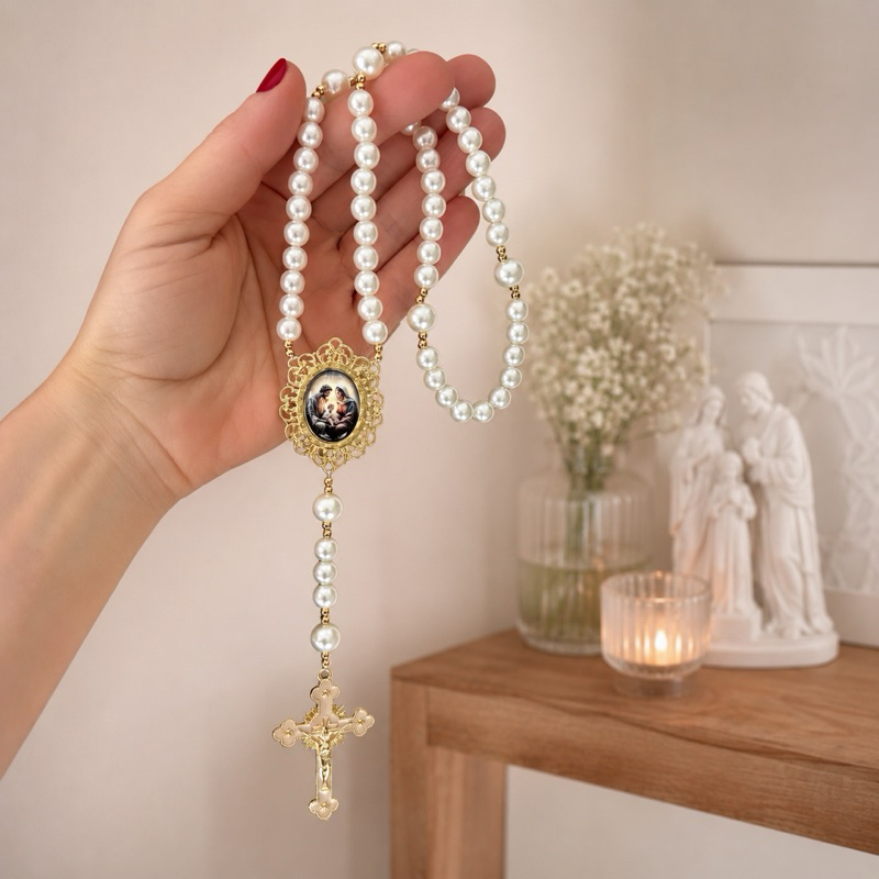 Terço Sagrada Família em pérolas kit com caixa de presente e organza Terço personalizado