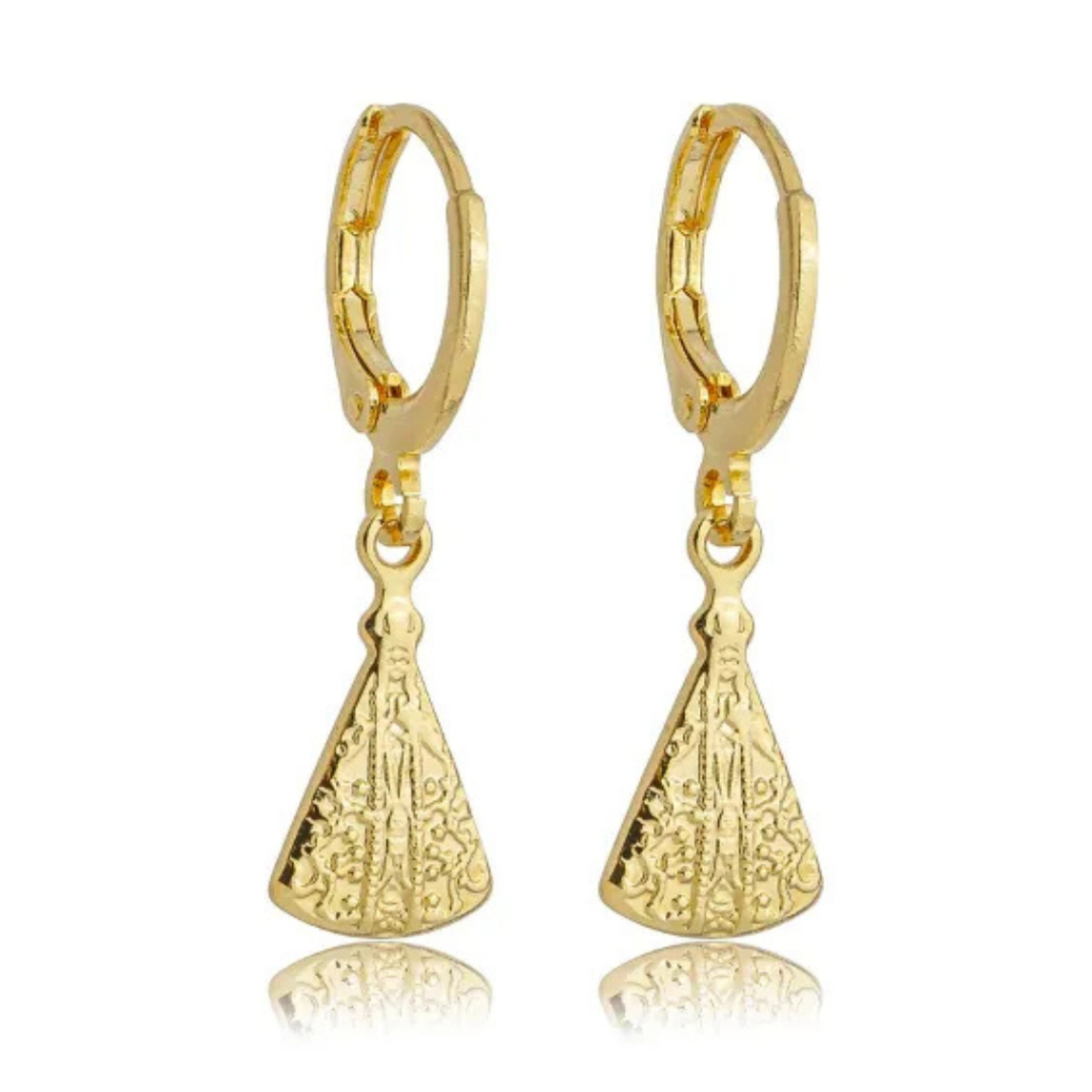 Brinco Nossa Senhora Aparecida Banhado A Ouro 18k Feminino Elegante Joia De Fé Design Sofisticado