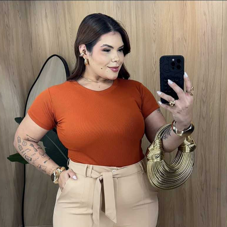 Blusa T-Shirt Feminina Plus Size GG Ribana Canelada Elastano Gola Redonda 46 ao 52 Básica Confortável Premium