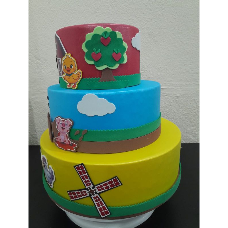 Bolo Fake Fazendinha 3 Andares em EVA – Decoração para Festa Infantil — imagem 2 de 2
