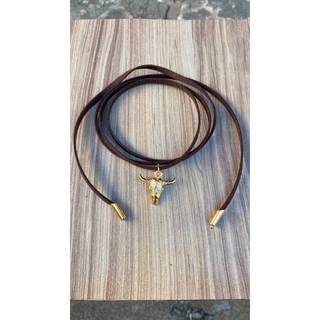 Colar Choker Boiadeira Country Feminino Cabeça de Boi Metal Dourado Camurça Couro Preto Marrom B38