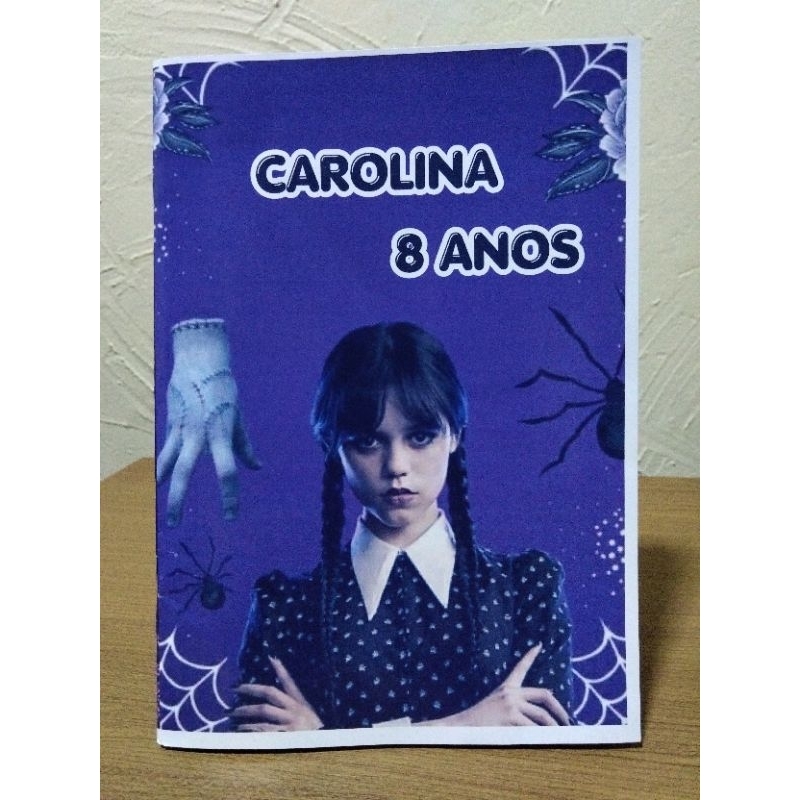Livro de Colorir Infantil Personalizado Vandinha  | Lembrancinha de Aniversário | Capa Fotográfica | 12 Desenhos