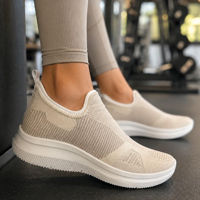 Tênis Feminino Esportivo Super Leve Academia Caminhada Fitness Corrida Macio Confortável Respirável