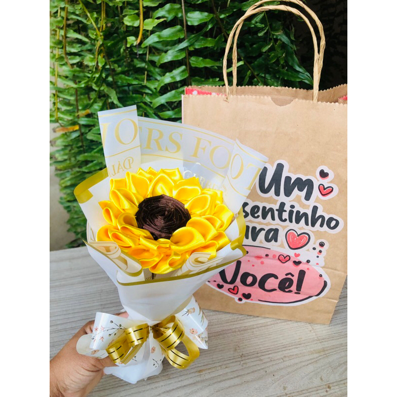 Girasol eterno de cetim. uma linda opção de presente