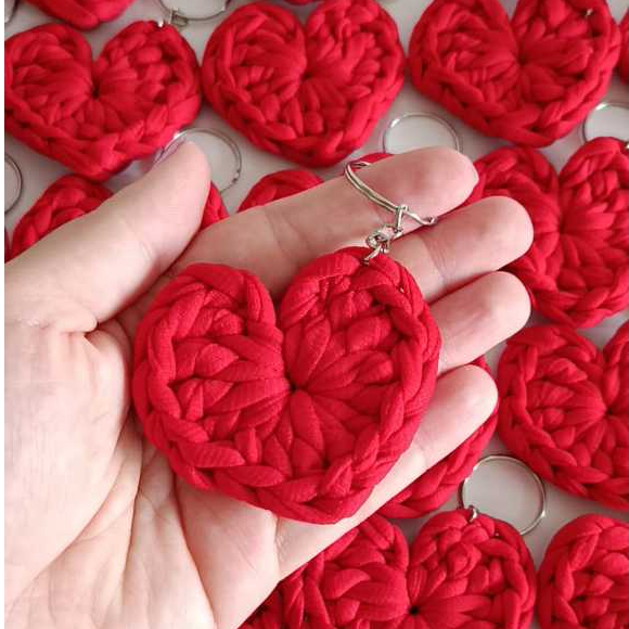 Chaveiro Coração em Crochê Personalizado | Lembrancinha para Casamento, Chá de Bebê e Aniversário