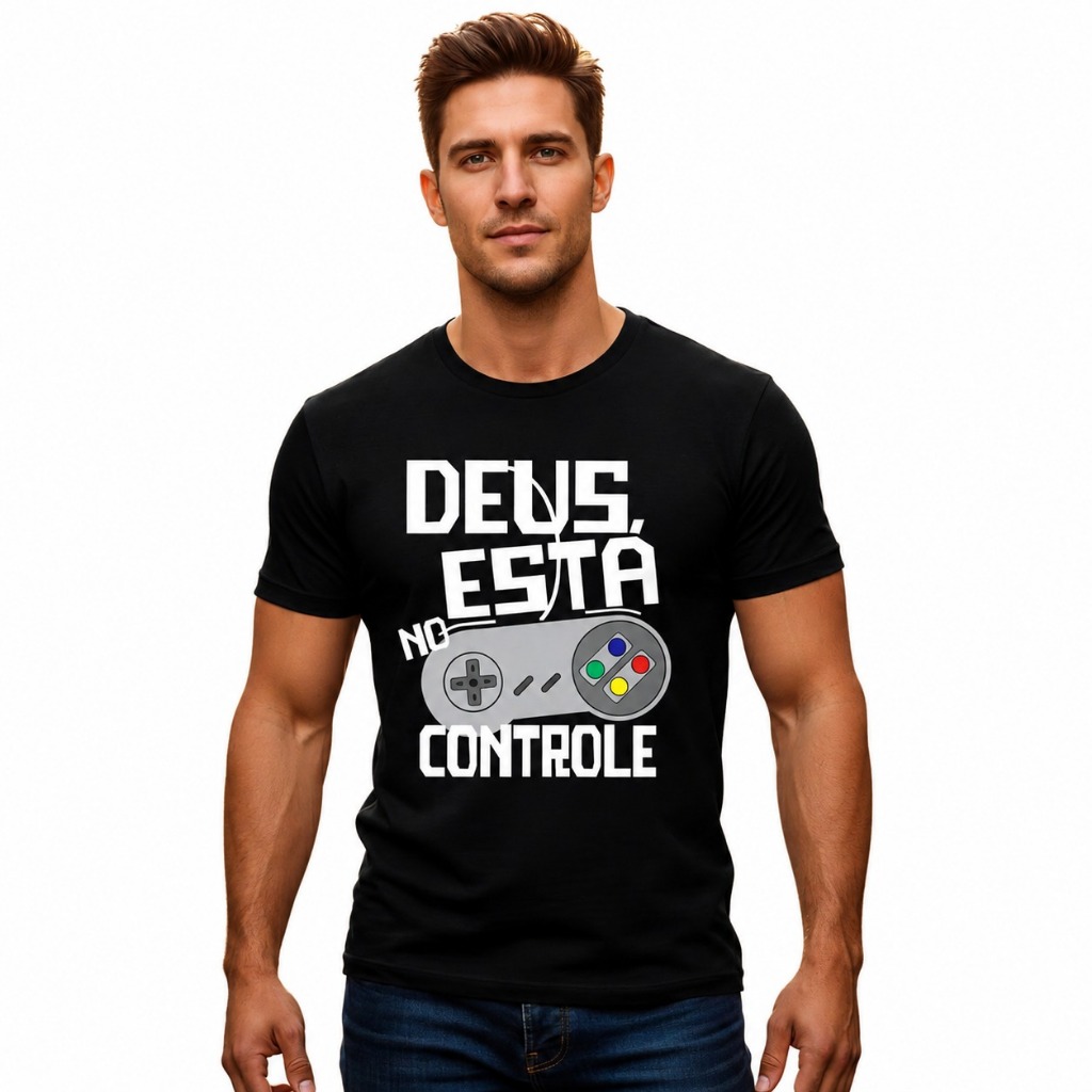 CAMISETA CRISTÃ GAMER DEUS NO CONTROLE RETRÔ 100% ALGODÃO STREETWEAR RELIGIOSA
