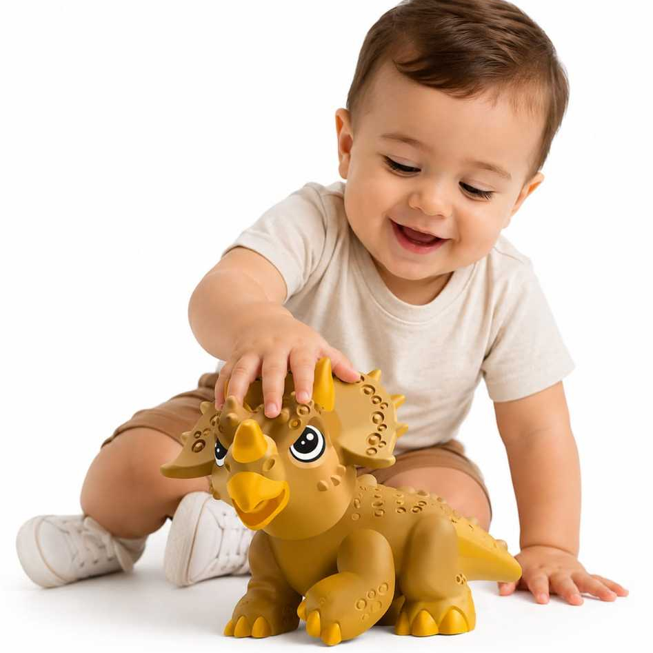 Boneco Baby Triceratops Dinossauro Bebê Super Macio Vinil - Bee Toys -